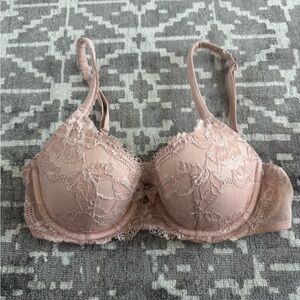 Victoria’s Secret Body by Victoria lined Demi 34C Lace Underwire Bra Blush Pink